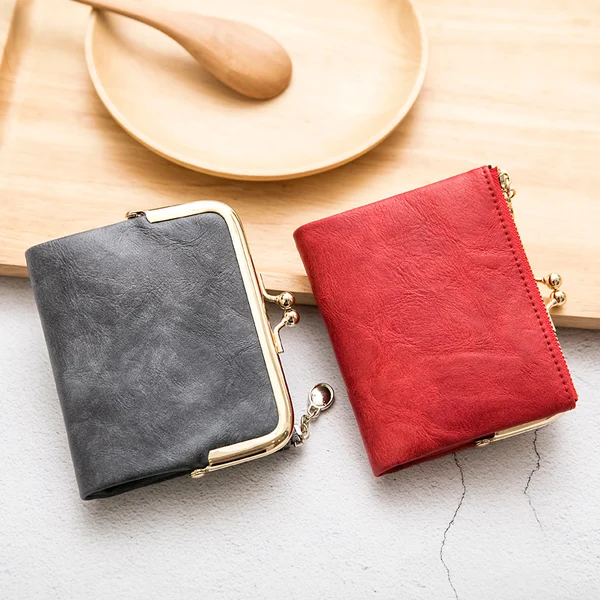 Clevecorner™ Sleek Compact Wallet
